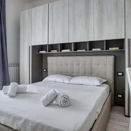 Joivy Chic 1 Bed Flat Milano