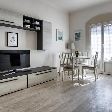Joivy Chic 1 Bed Flat Daire *